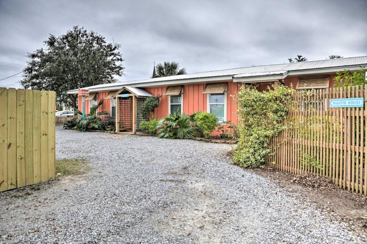 Old Town Getaway, Walk To Shopping, Dining, And Bay! Apartment Bay St. Louis Exterior photo
