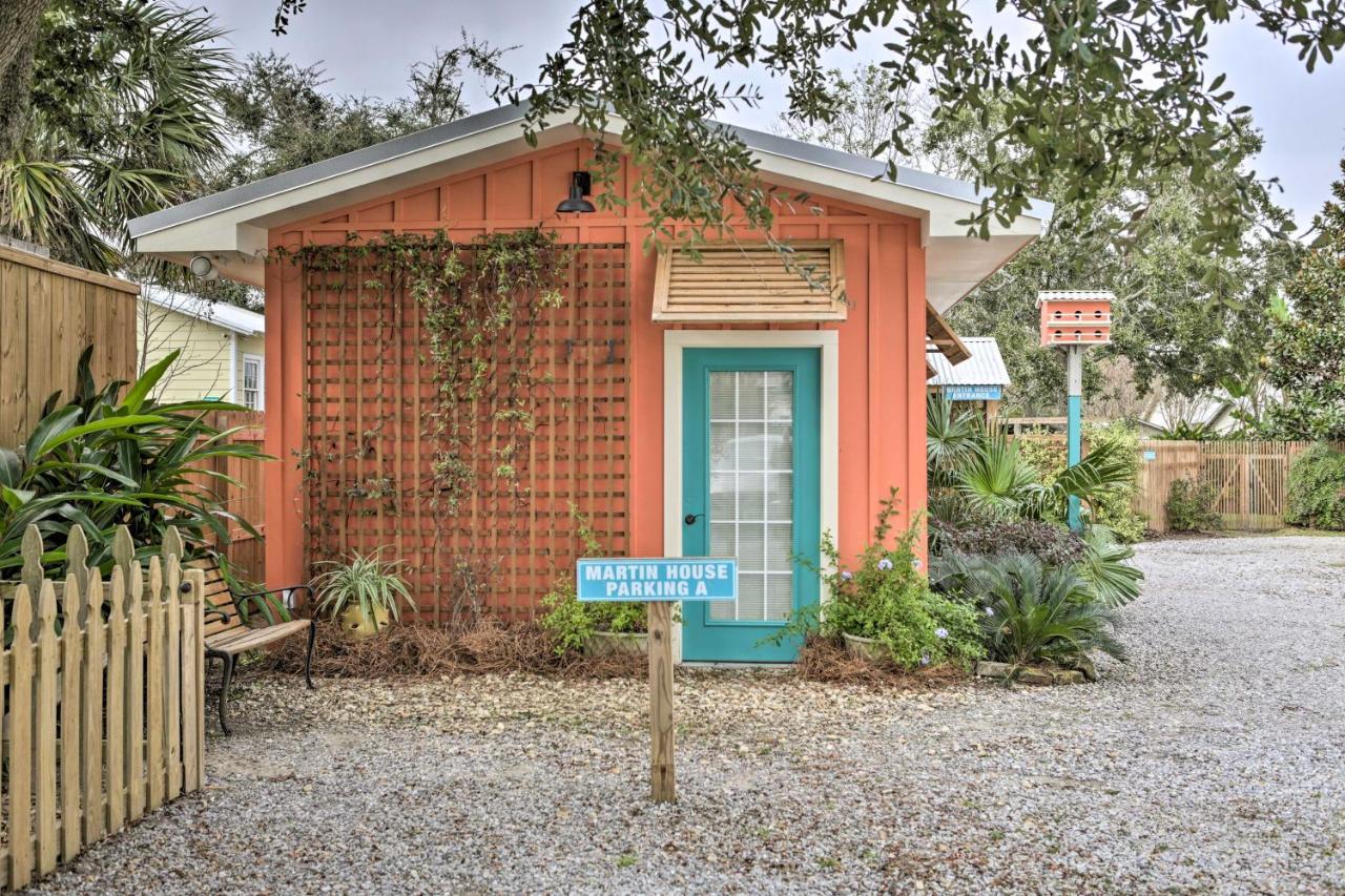 Old Town Getaway, Walk To Shopping, Dining, And Bay! Apartment Bay St. Louis Exterior photo